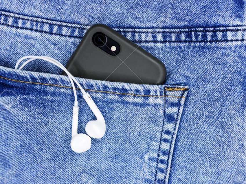 iPhone në xhepin e gabuar mund të ndalojë punën e stimuluesit tuaj kardiak, sqaron studimi