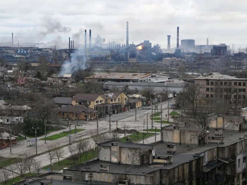 Rusia: Luftëtarët e fabrikës së çelikut Azovstal do të përballen me tribunalin ndërkombëtar