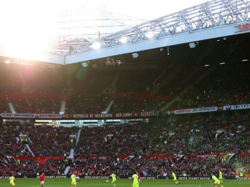 Në “Old Trafford”, 70 mijë tifozë mbushin stadiumin për ekipin e të rinjve