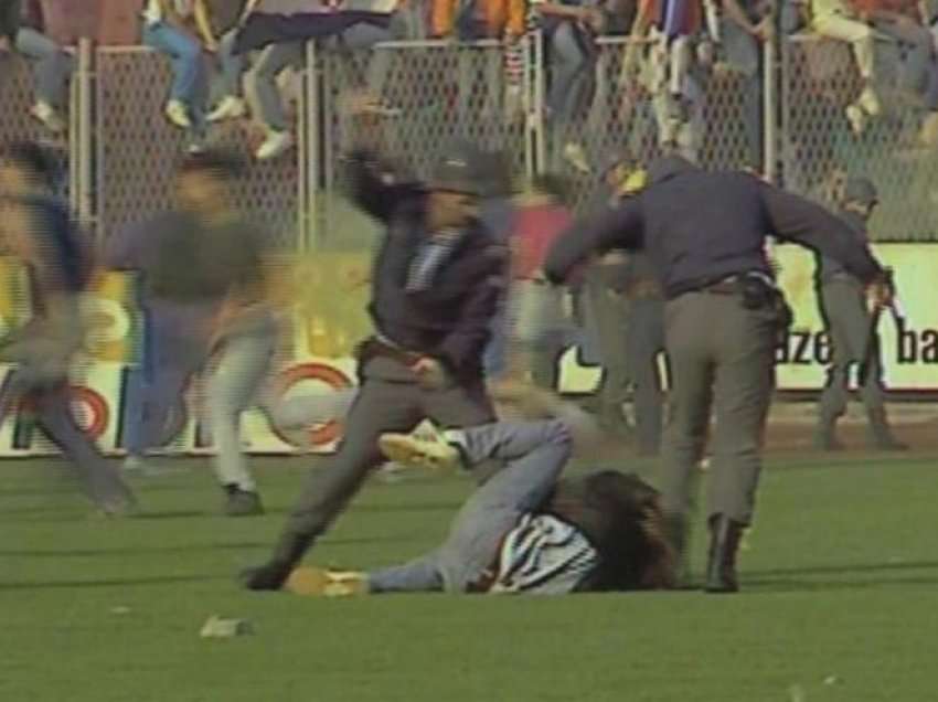 Prishtinë, Zagreb e në Split, filluan trazirat e futbollit në vitin 1990 dhe u shemb Jugosllavia artificiale!