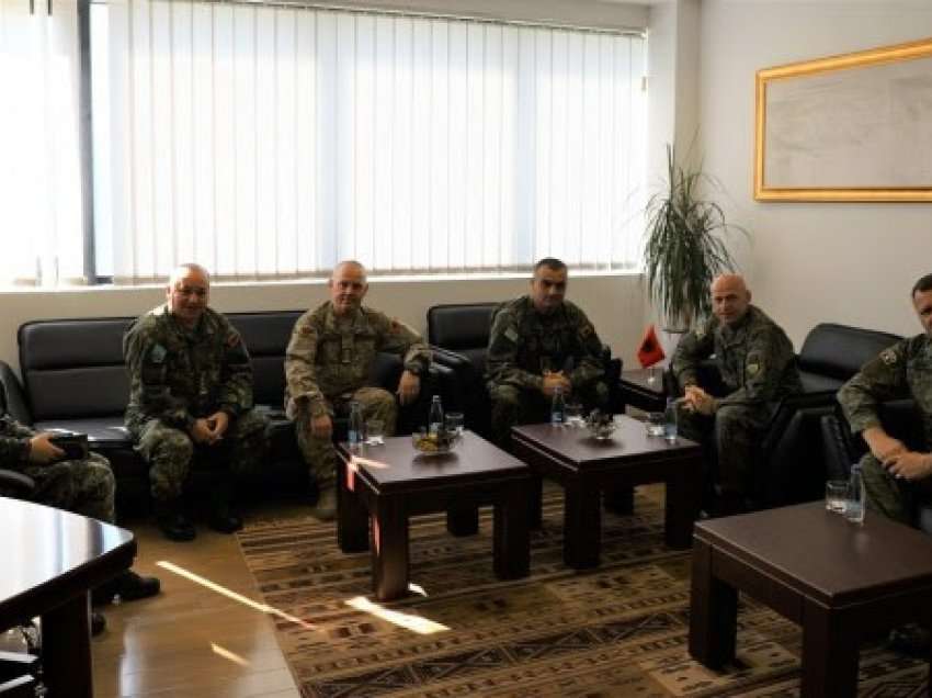 ​Jashari: Shqipëria dhe FARSH-i janë partner i rëndësishëm i Kosovës dhe FSK-së