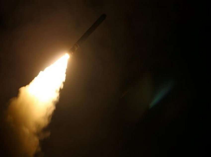 Sulm me raketa në infrastrukturën ushtarake në Lviv