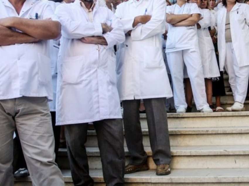 ​Kardiologët do të vazhdojnë grevat kundër vendimit të MSh-së, po presin edhe një vendim të kushtetueses
