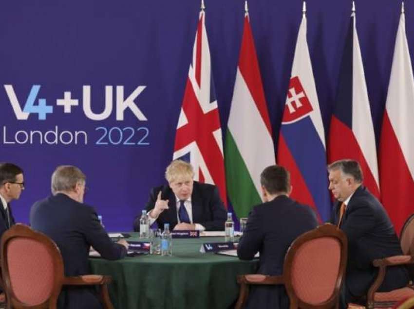 Ministri i Jashtëm çek kritikon Hungarinë për qëndrimin e saj ndaj Rusisë