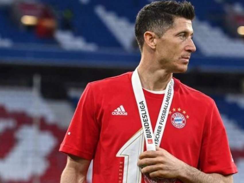 Presidenti i Bayernit: Pse duhet ta shesim Lewandowskin?