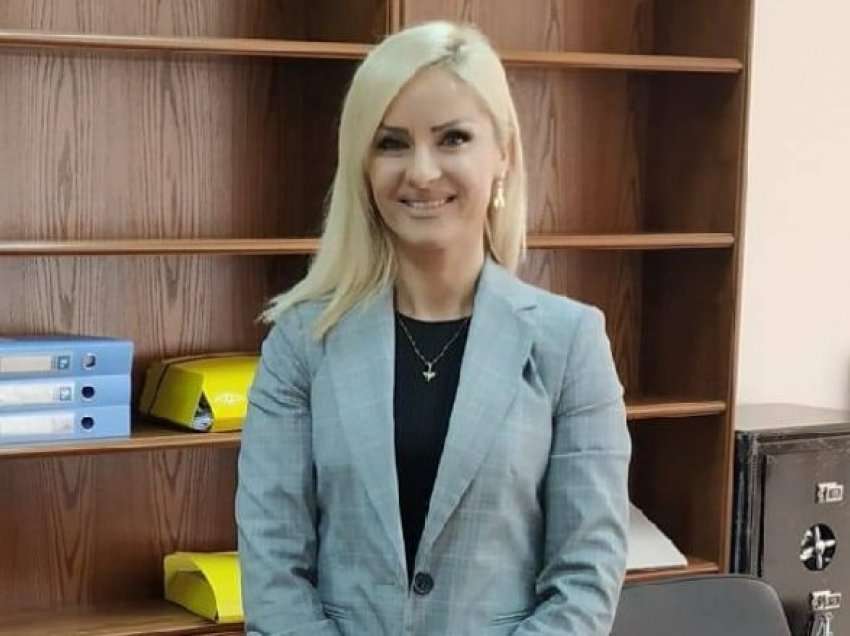 Shkarkohet gjyqtarja e Elbasanit, e famshme për videot në TikTok