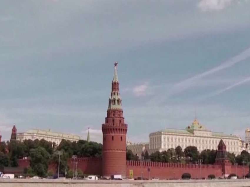 Rusia ndalon hyrjen e 963 amerikanëve në vend, përfshirë presidentin Biden