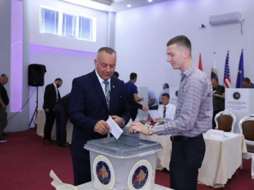 ​Bashkim Ramosaj zgjedhet kryetar i degës së AAK-së në Deçan