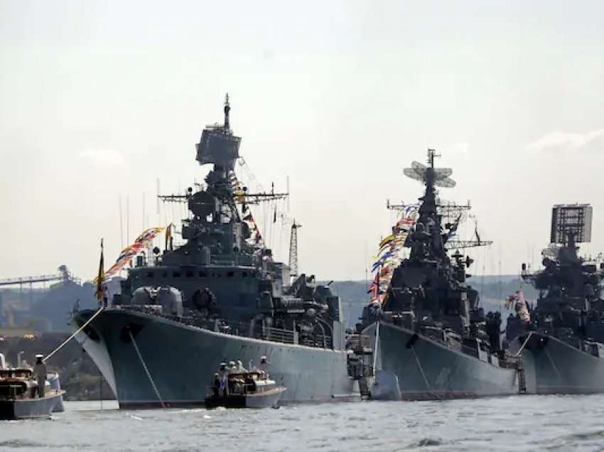 “Kërcënim për një krizë globale ushqimore”/ Media zvicerane: Anijet luftarake të NATO-s drejt ndërhyrjes në Detin e Zi...
