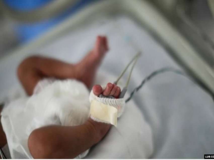 11 foshnja vdesin si pasojë e zjarrit në një spital në Senegal