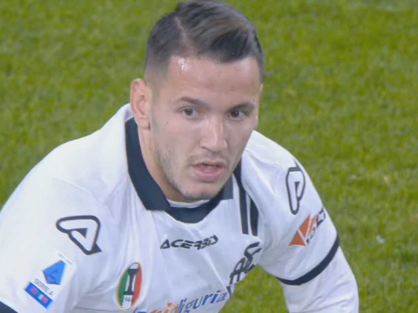 Lojtari shqiptar: Mancini më dërgoi në dhomat e zhveshjes se nuk po stërvitesha