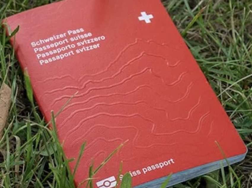 Pasaporta e re zvicerane tashmë është në dispozicion. Dizajni i tij, një udhëtim virtual nëpër 26 kantonet…