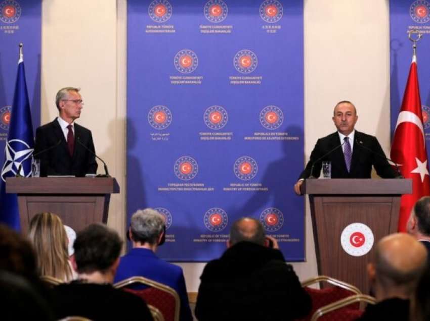 Turqia thotë se Finlanda dhe Suedia akoma nuk i kanë përmbushur detyrimet për NATO