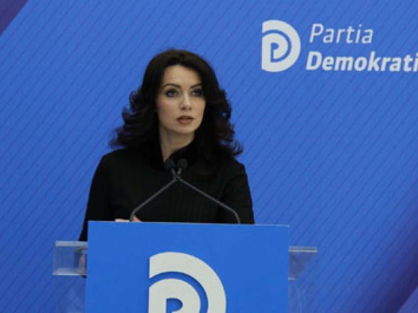 Grida Duma lë mandatin e deputetes për të nisur një emision në televizion