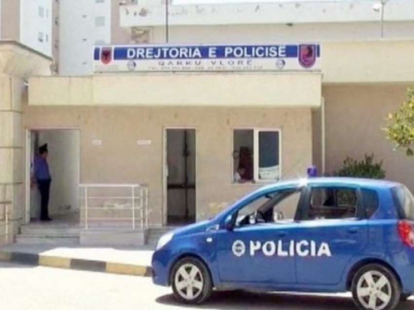 Sherr në Vlorë, i riu godet me thikë 58-vjeçarin, transportohet në spital