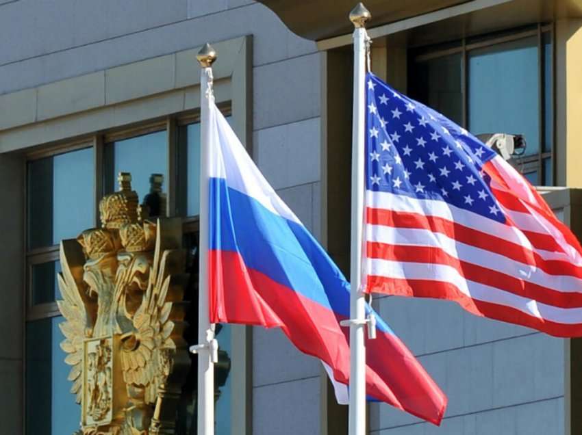SHBA sanksionon njerëzit dhe organizatat që ndihmuan furnizimin e Rusisë me armë