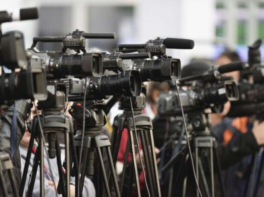 Shqetësime mbi lirinë e medias në Kosovë, po e cenon edhe mungesa e transparencës së institucioneve