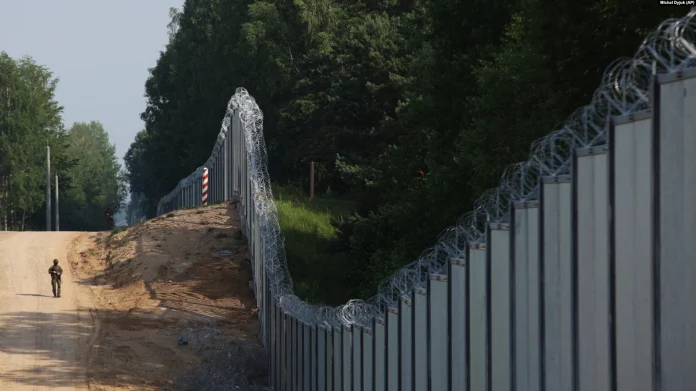 Polonia vendos pajisje monitoruese përgjatë kufirit me Bjellorusinë