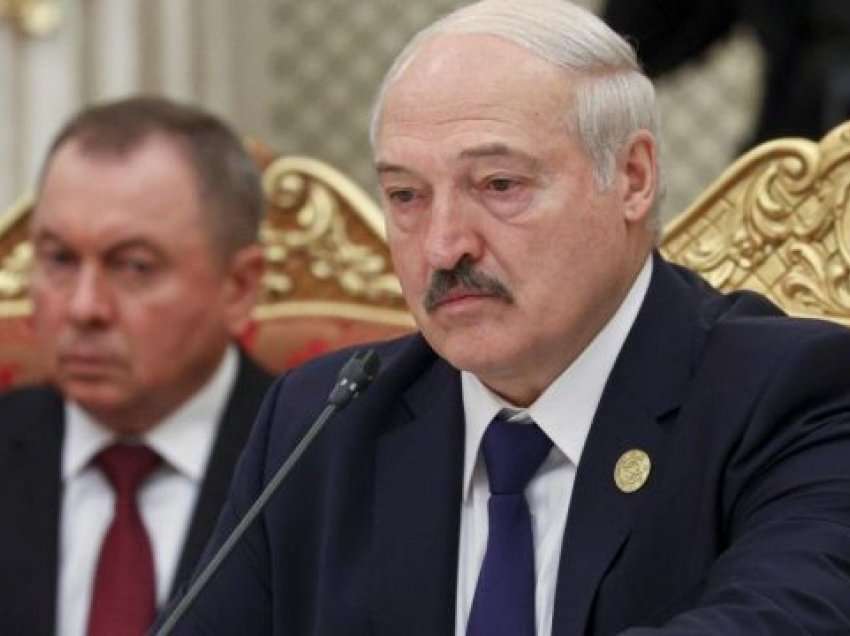 Lukashenko i trembet helmimit, merr vendimin e papritur dy ditëpas vdekjes së ministrit të tij