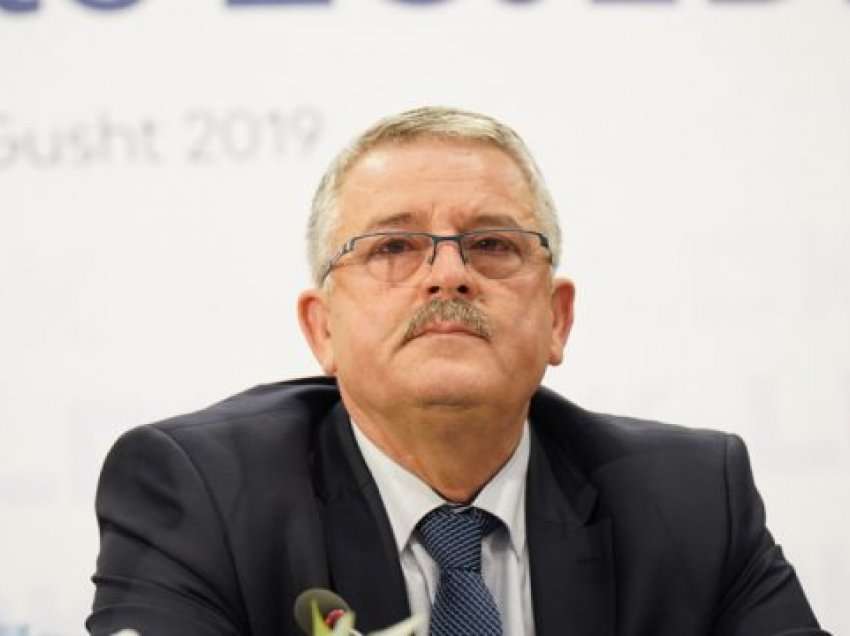 Agim Veliu: Kthimi në punë i serbëve të veriut, është diskutuar në Bruksel kur u arrit marrëveshja për targat