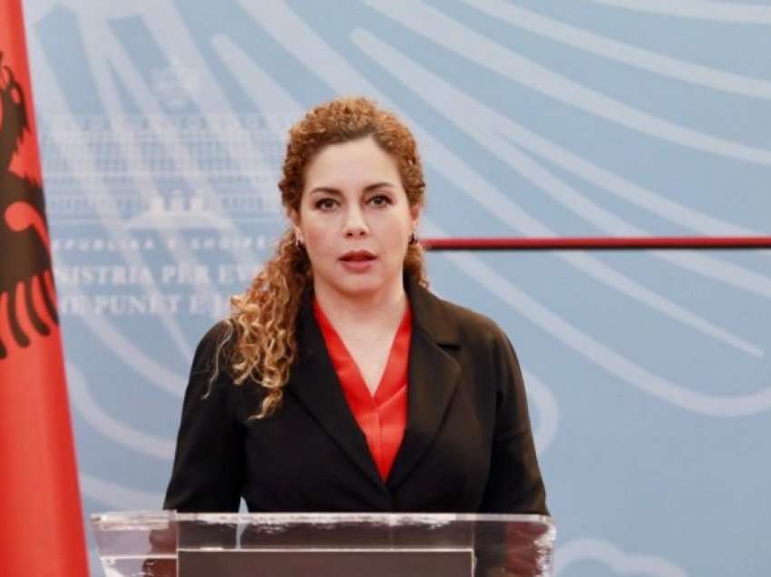 Ministria e Jashtme shqiptare “dënon” sulmet ndaj Ukrainës