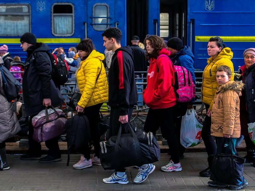 ​BE: Do të pranojmë refugjatë ukrainas të paktën deri në mars 2024