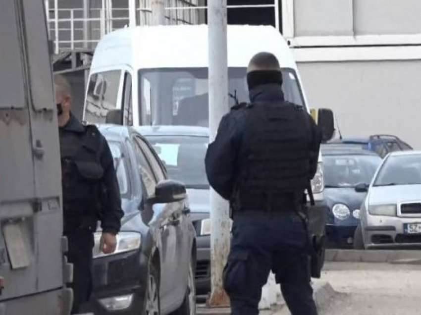 “I ke tri ditë afat”, publikohet momenti kur policët gjejnë brenda vilës biznesmenin në Brezovicë