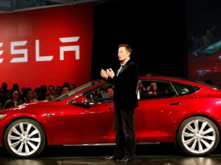 Tesla fiton lehtësime tatimore kineze pas komenteve të Elon Muskut rreth Tajvanit