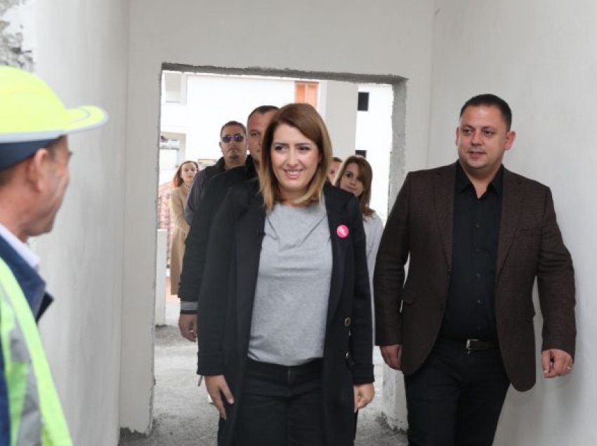 Manastirliu inspekton punimet në qendrën shëndetësore Luz i Vogël: 100 qendra të tjera do të rehabilitohen brenda vitit 2023
