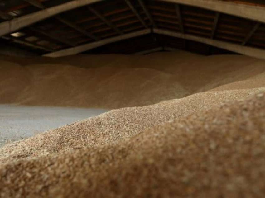 ​Ukraina eksportoi tetë milionë tonë drithë