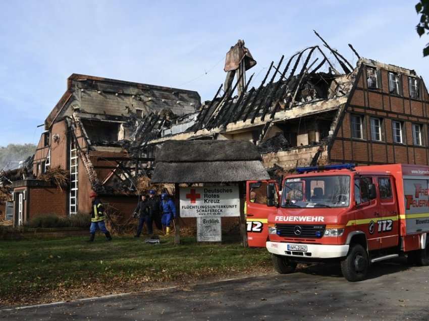 Dyshohet se zjarri që përfshiu hotelin me refugjatë ukrainas ishte i qëllimshëm