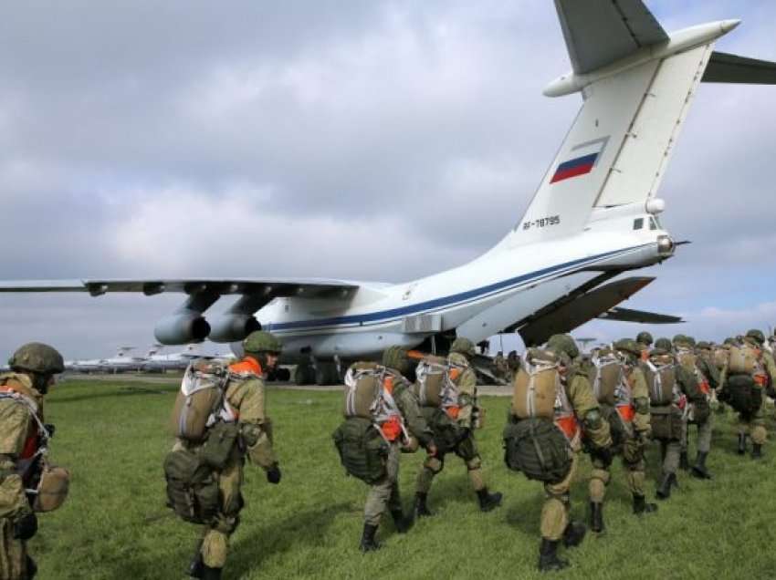 Rusët nisin tërheqjen nga rajoni perëndimor i Khersonit