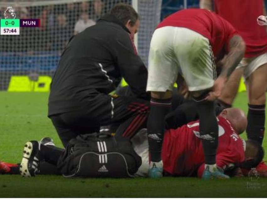 Lojtari Manchester United dëmtohet dhe lë fushën me lot në sy!