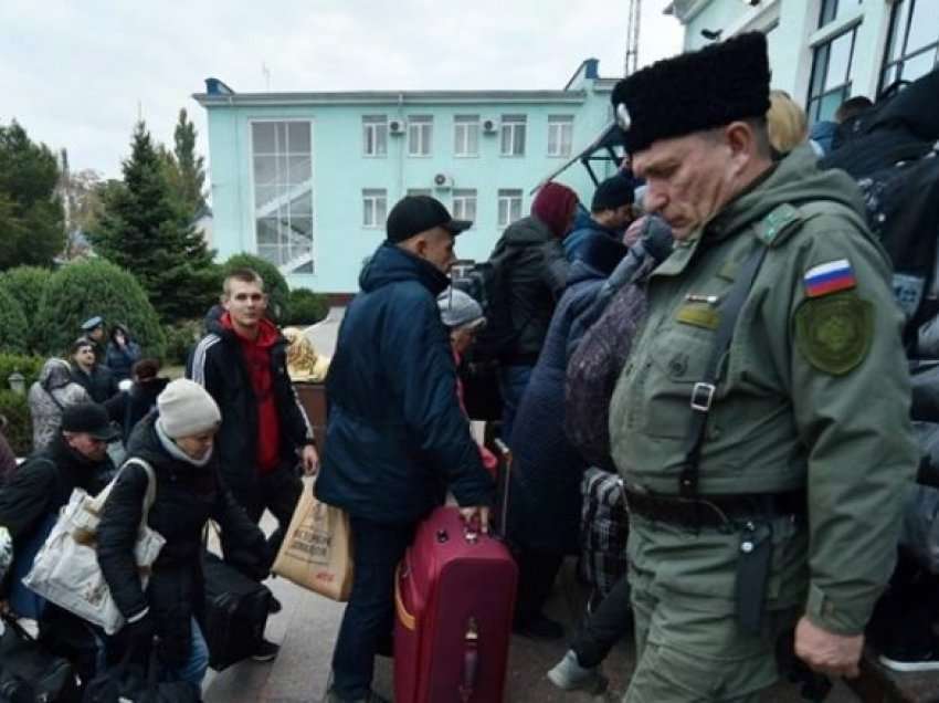 Inteligjenca britanike: Lëvizja e rusëve tregon arratisjen e shpejtë nga Khersoni