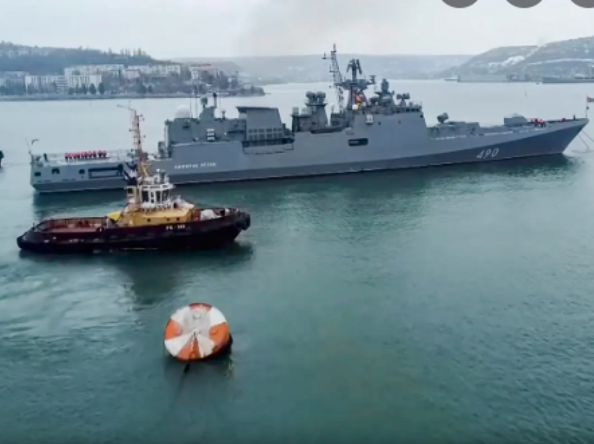 Rusia thotë se një anije u dëmtua në sulmin me dron në Krime 