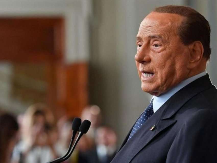 Ish-kryeministri italian Silvio Berlusconi, personazhi më i ri në Tik Tok