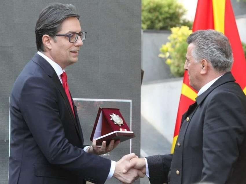 Shqiptari që dridhi botën, i ndahet urdhri “8 Shtatori” nga presidenti i Maqedonisë