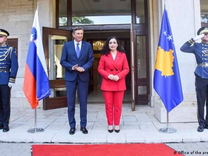 Pahor në Kosovë: Të zbatohet Marrëveshja për Asociacionin