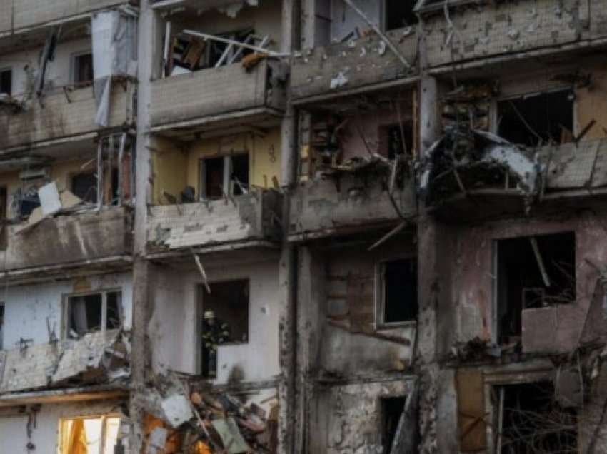 ​Rusia bombardon spitalin në Ukrainë, frikë për viktima