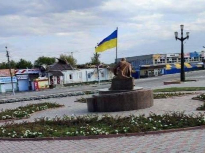 Flamuri ukrainas u ngrit në Balakliya, thotë guvernatori rajonal