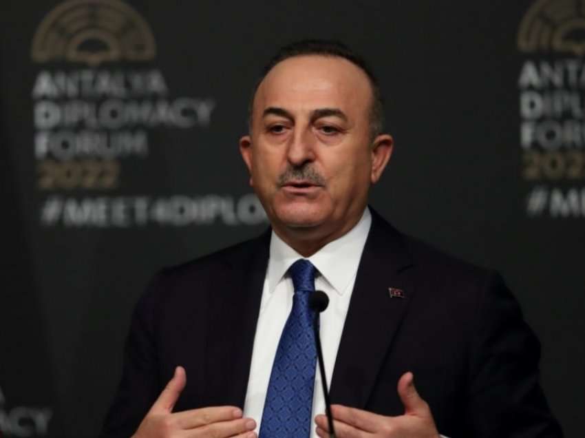 Turqia dënon vendimin e SHBA-së për embargon e armëve në Qipro