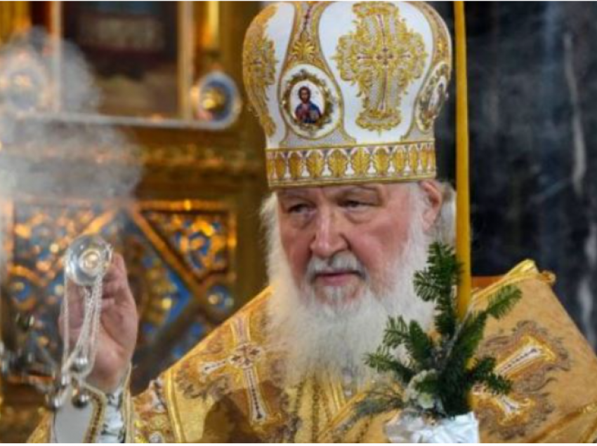Patriarku rus bën deklaratën e habitshme: Kush vdes në luftë i lahen mëkatet