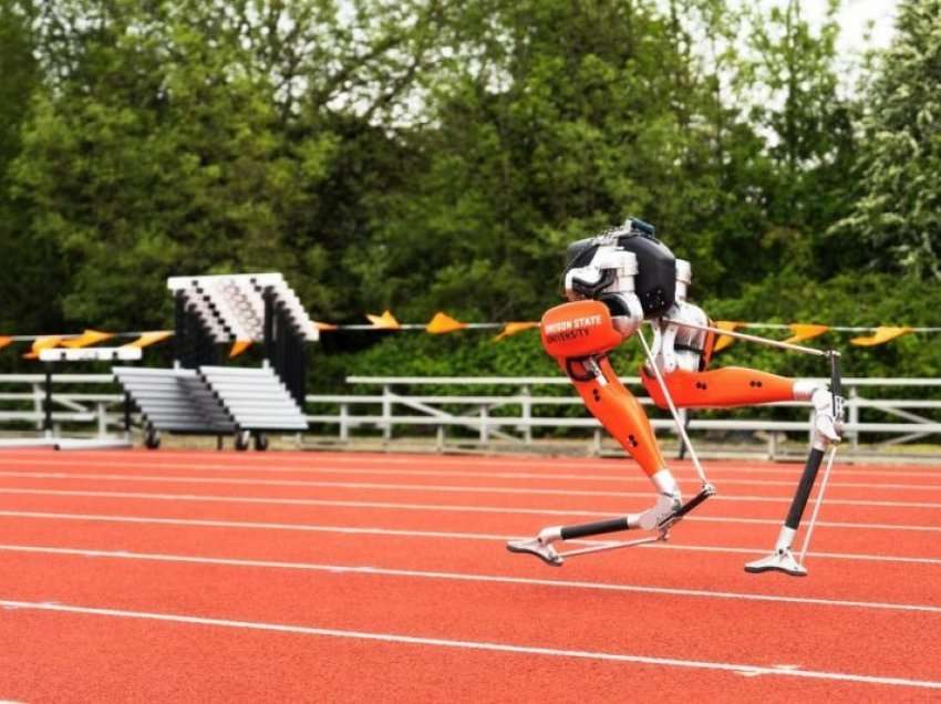 Roboti vrapon 100 metra për 24.73 sekonda, thyen rekordin botëror