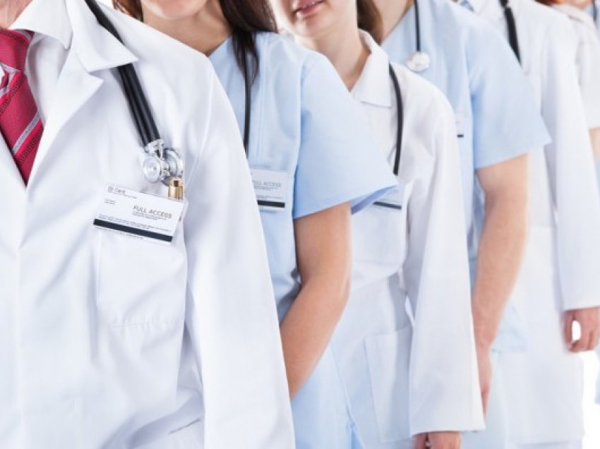 12 infermierë e padisin ShSKUK-në, e anuloi përzgjedhjen e tyre në këto pozita 