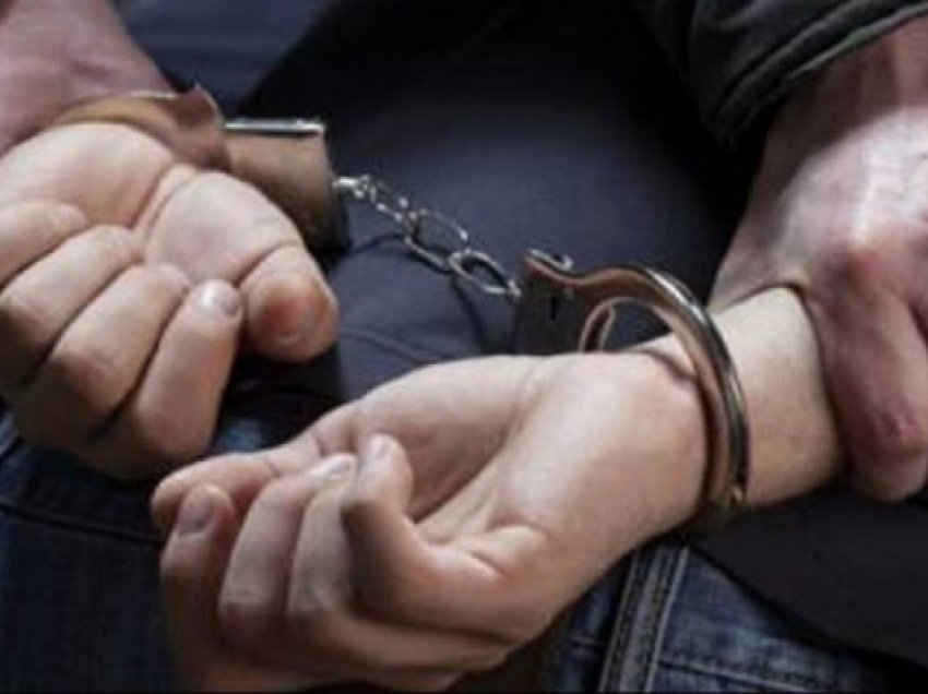 Arrestohet një person i kërkuar për disa vjedhje në Ferizaj