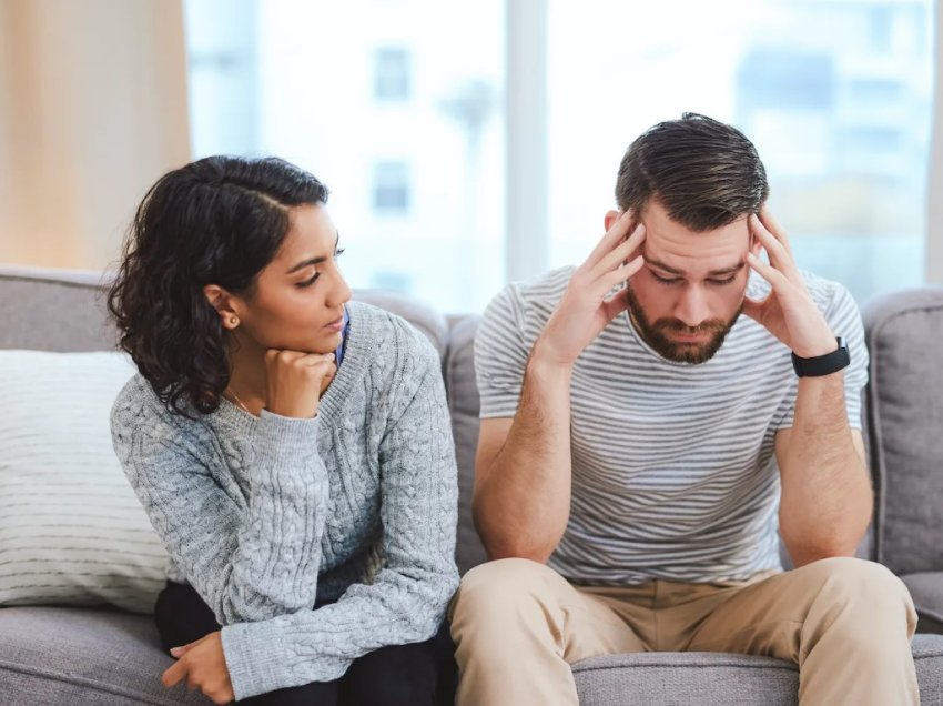 5 shenja që tregojnë se partneri po ju manipulon pa e kuptuar