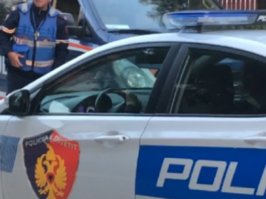 Vodhi në dy lokale të Korçës celularë, para dhe çelësa automjeti, arrestohet 22-vjeçari