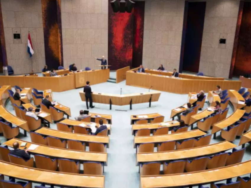 Alarm i rremë për bombë në parlamentin e Hagës