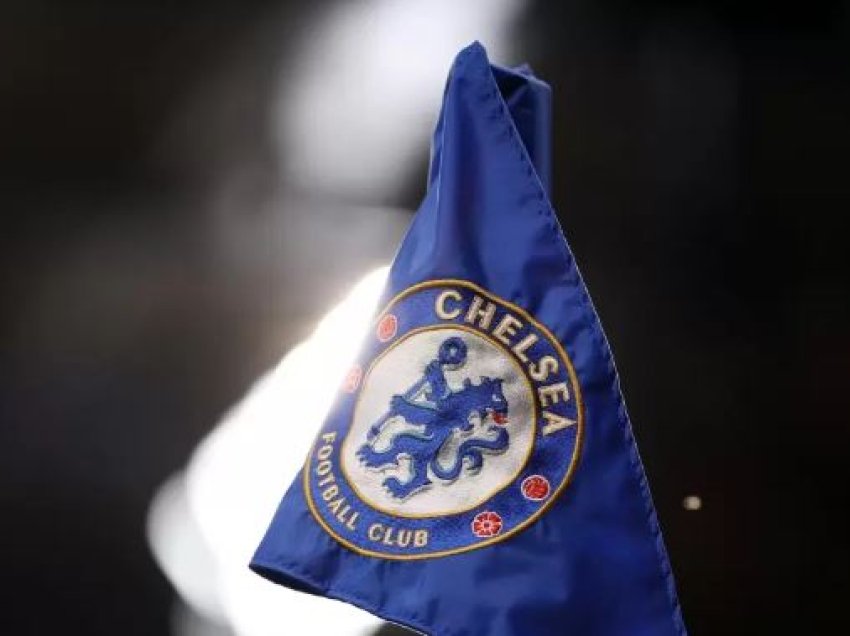 Chelsea gati t’i rrëmben yllin Barçës