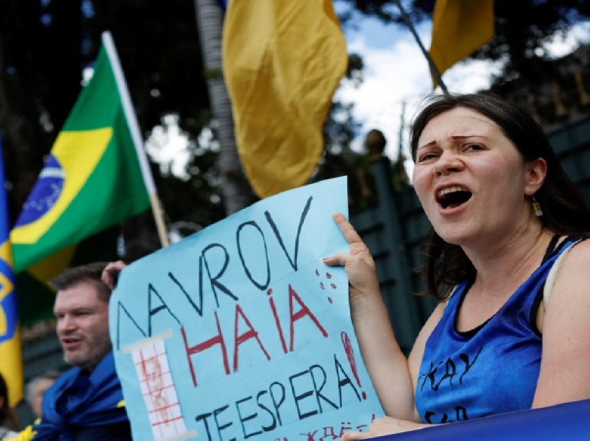 Mbështetësit e Ukrainës protestojnë kundër vizitës së ministrit rus në Brazil
